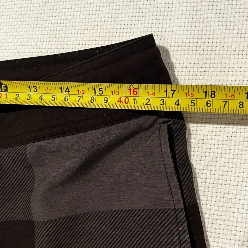 Prana Mens Board Shorts Charcoal Black‎ Plaid Recycled Stretch Swim Trunks 33